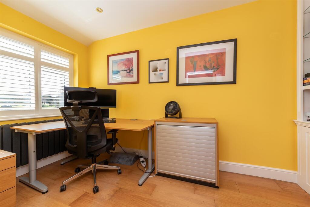 Additional image 12 of Batchwood Drive, St Albans