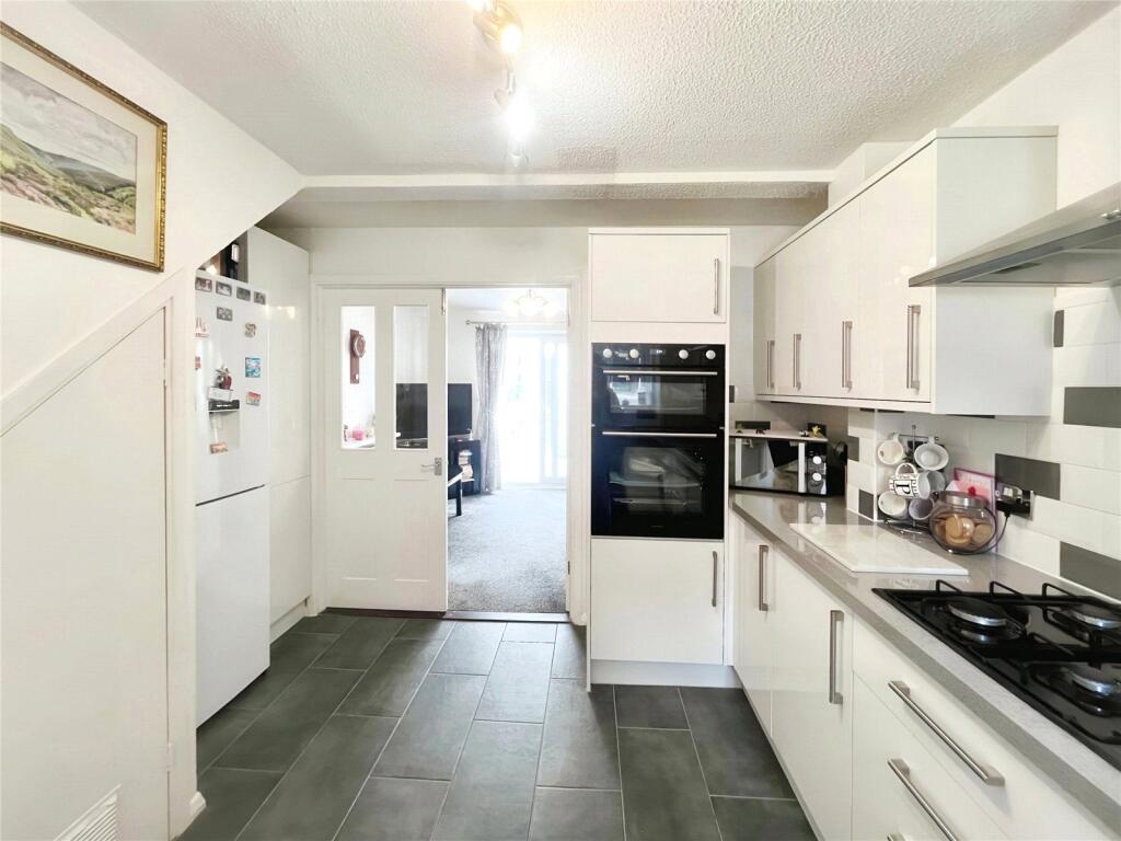 House in Chatham, Wayfield - View 2