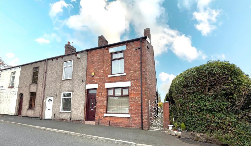 House in Bolton, Wingates, Westhoughton