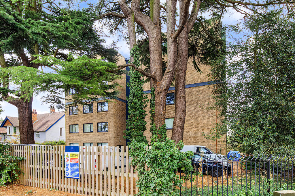 Main image of property: Girdlestone House, 1 Girdlestone Close, Oxford, Oxfordshire