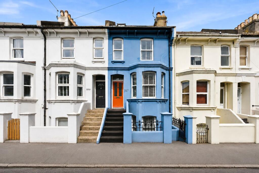 Main image of property: Queens Park Road, Brighton, BN2 9XL