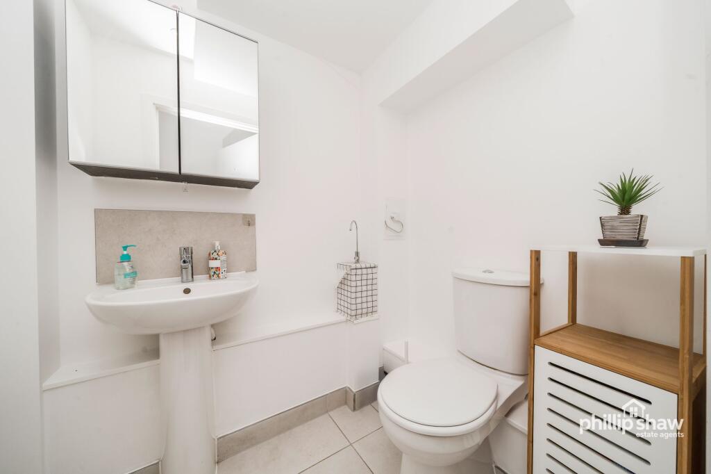 House in Harrow - More