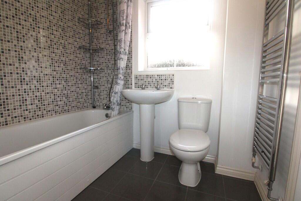 Apartment in Portsmouth - More