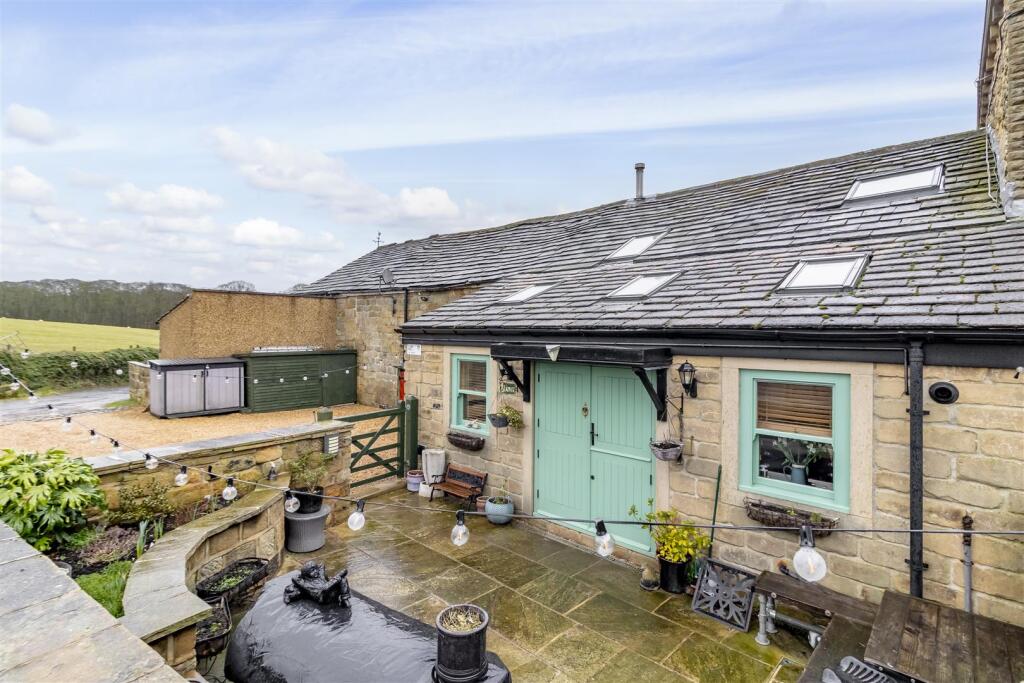 Main image of property: Dean Lane, Horsforth, Leeds