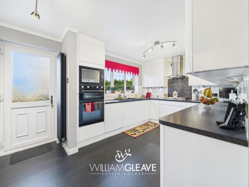 Coed Y Fron, Holywell, Flintshire, CH8 photo 3