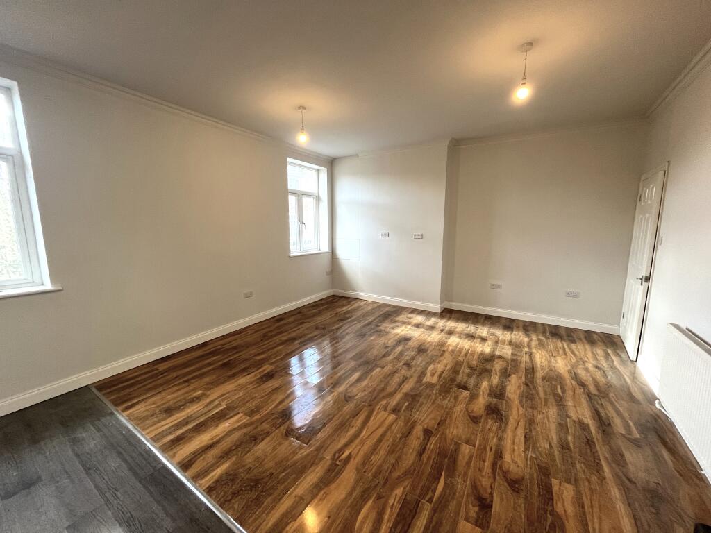 Apartment in Norwich - View 4