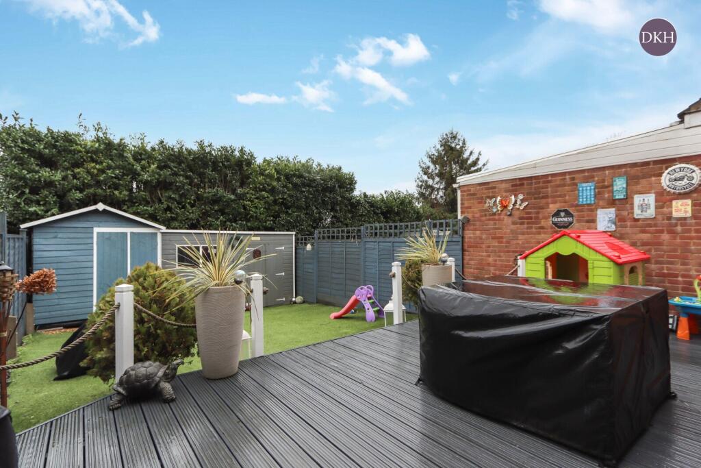 Main image of property: Aldbury Road, Mill End