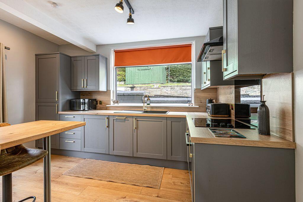 73 Balmoral Road, Galashiels photo 4