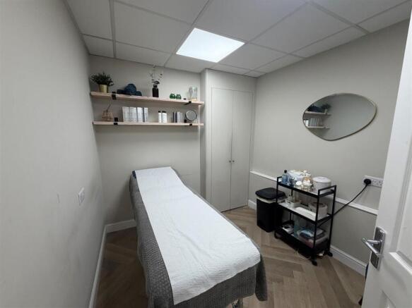 treatment room 2.jpg