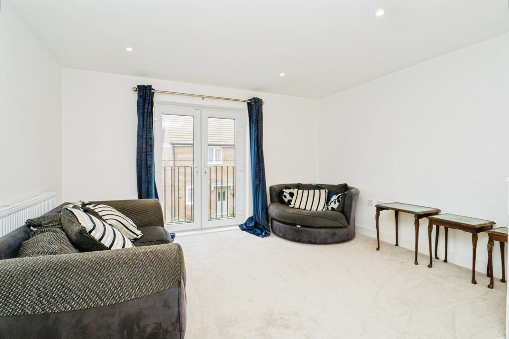 House in Canterbury - More