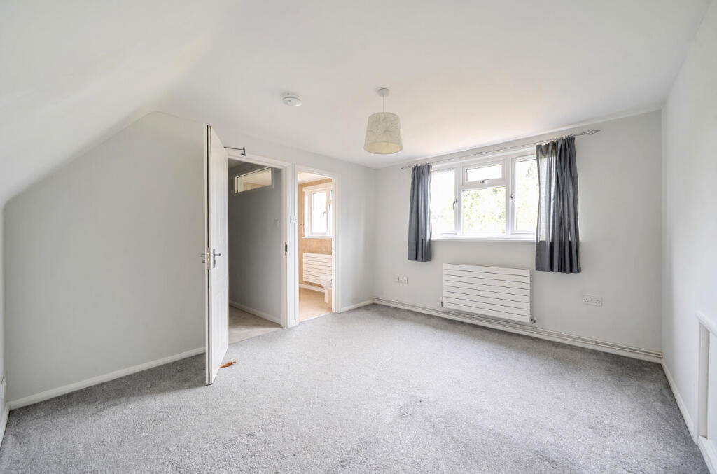 House in Southampton - View 4