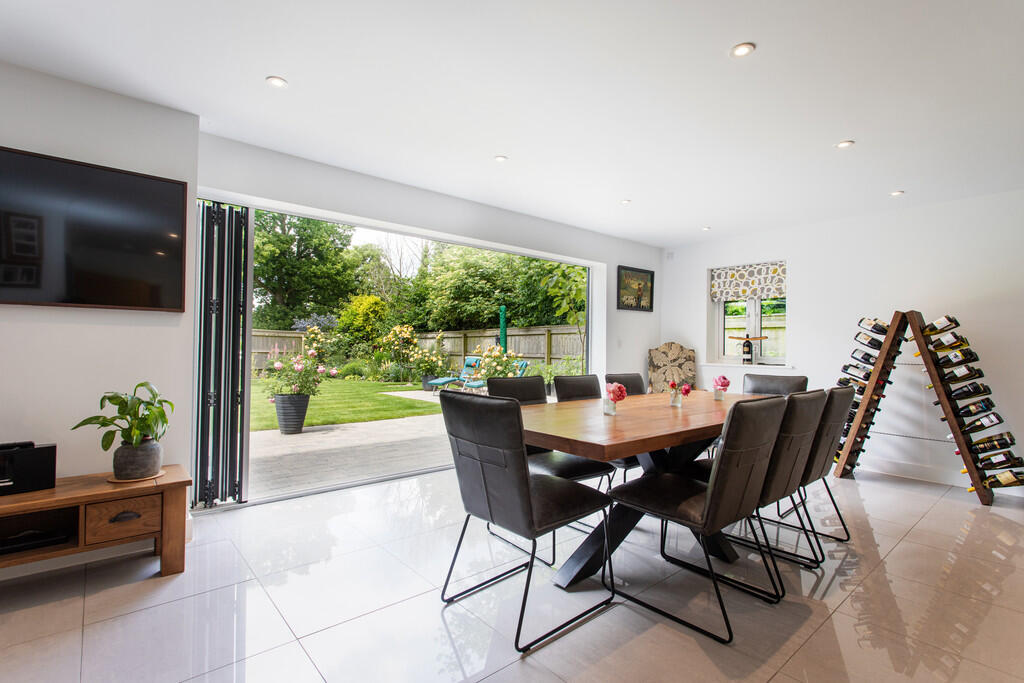 The Halve, Warminster photo 4