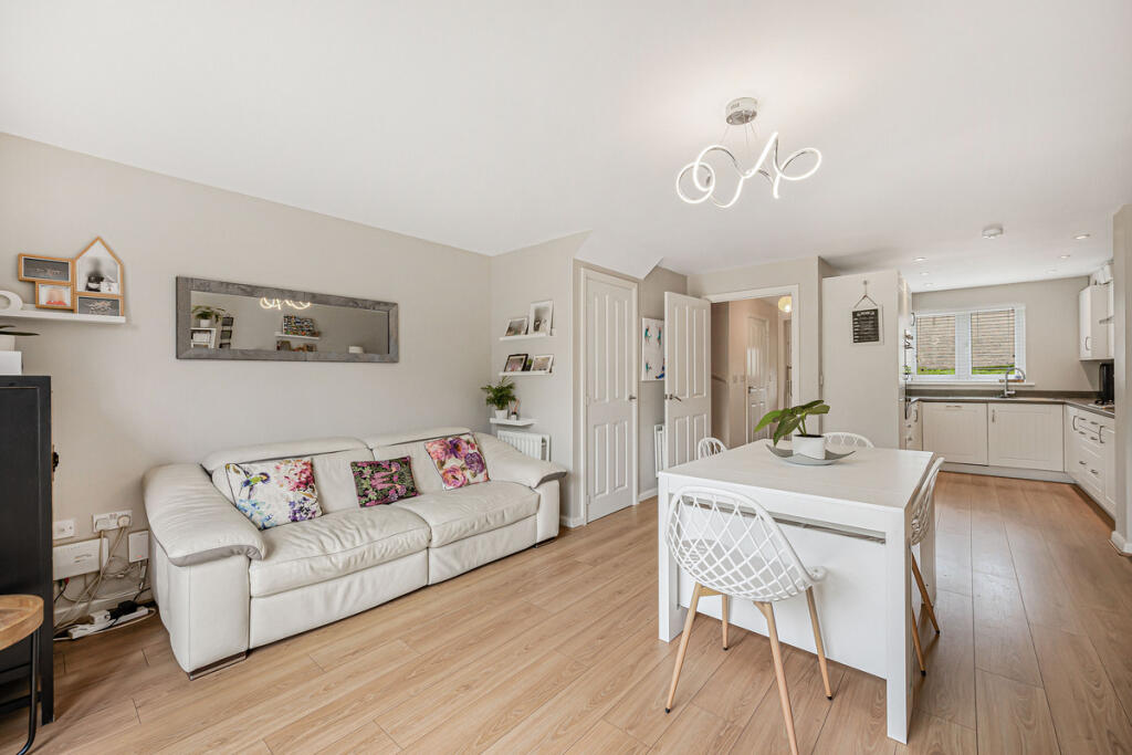House in Vale of White Horse, Chilton Fields, Chilton - More