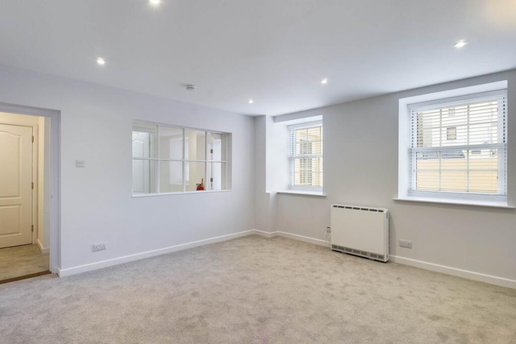 Apartment in London, Morden - View 4