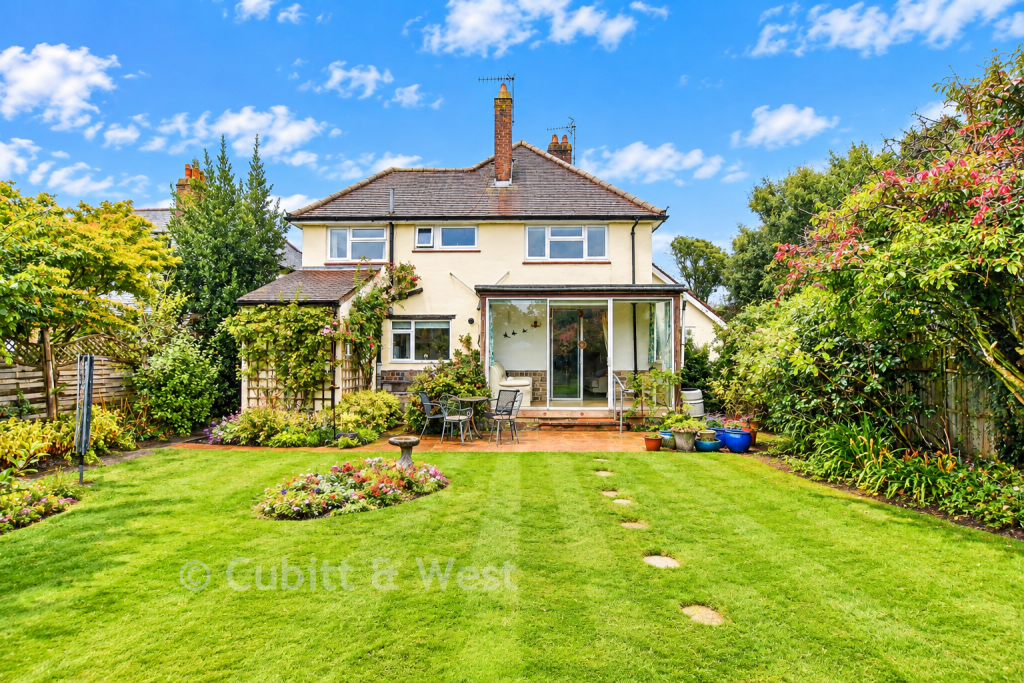 Balcombe Road, Horley, Surrey photo 4