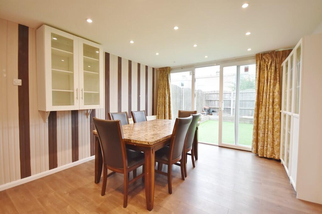 House in Coventry, Walsgrave - More