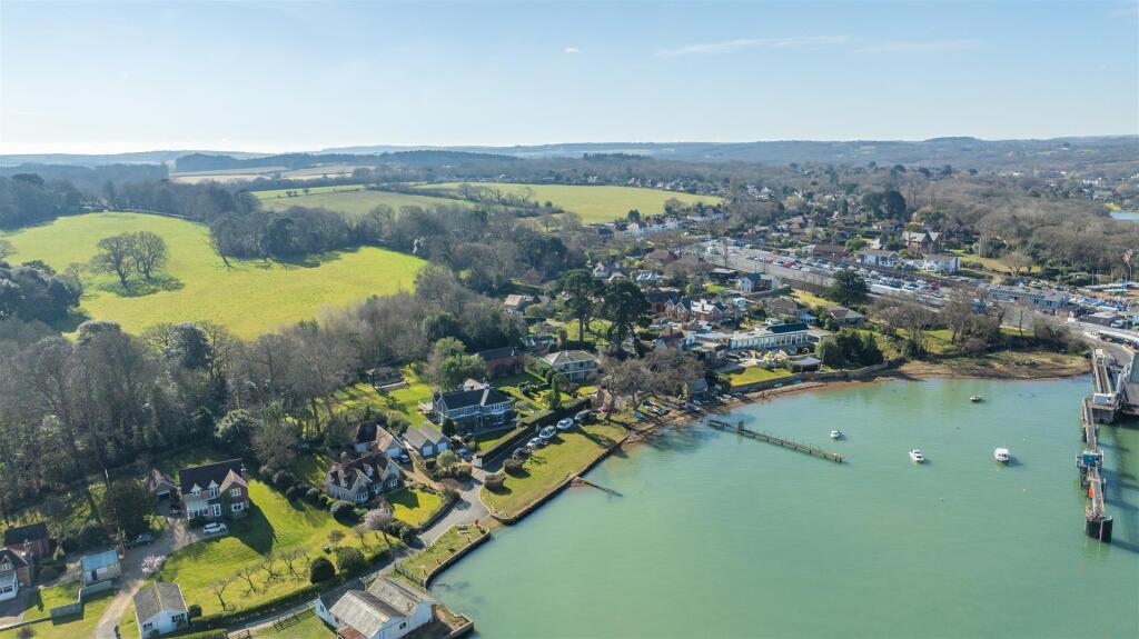 Main image of property: EXCEPTIONAL WATER VISTA - Fishbourne Lane, Ryde
