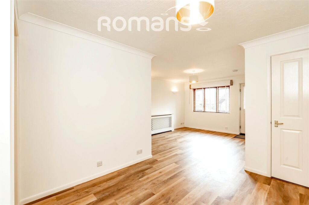 Apartment in Hart, Crookham Village - View 5