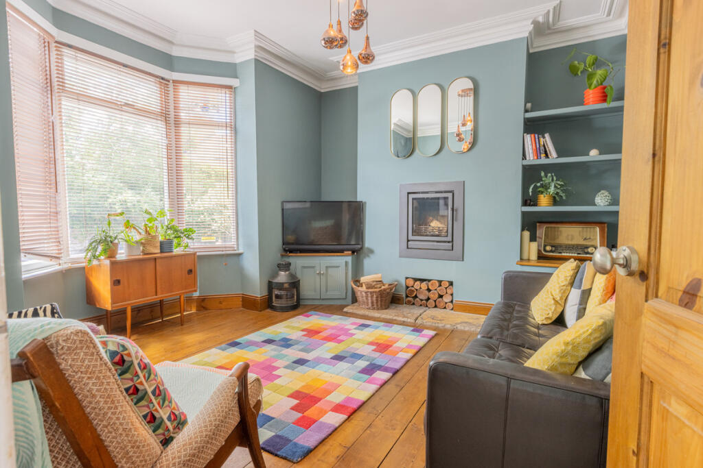 Clyffard Crescent, Newport, NP20 - View 5