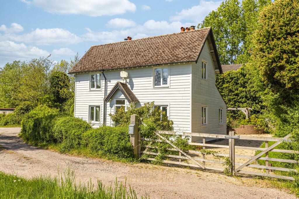 Main image of property: East Grinstead Road, Lingfield, RH7