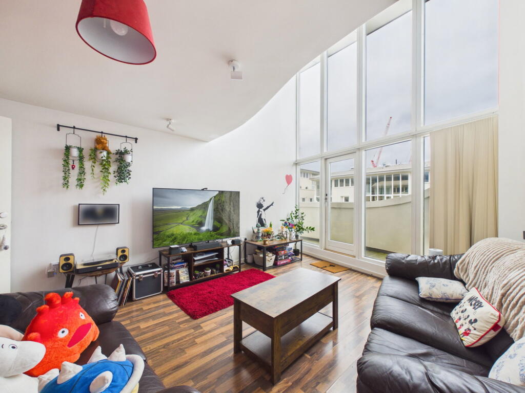 Main image of property: Royal Quay, Liverpool, L3 4EU