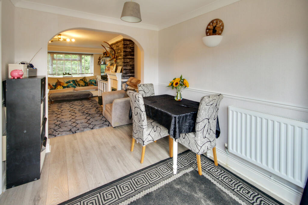 House in Mid Sussex, Worth - View 5