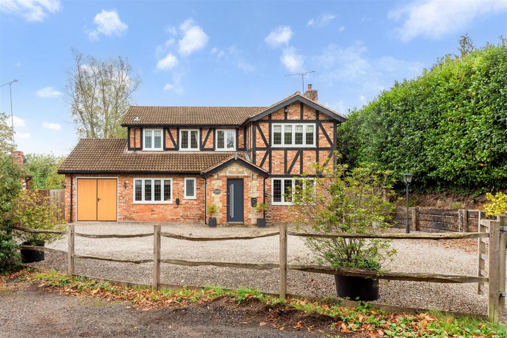 Main image of property: Shortheath Road, Farnham