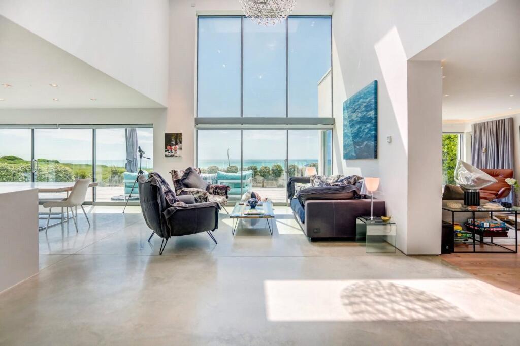 House in Brighton - View 2