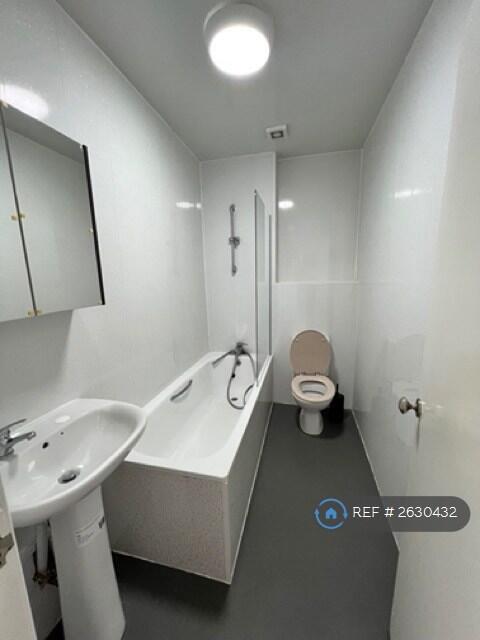 Apartment in Glasgow - View 4