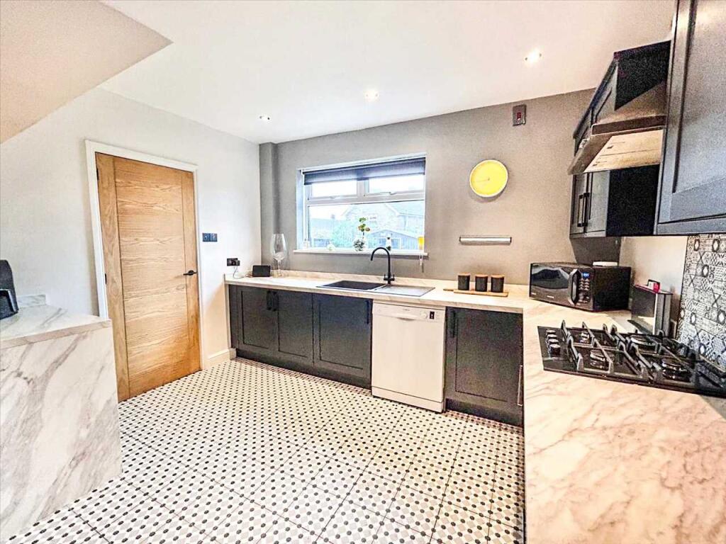 House in Rushcliffe, Keyworth - View 2