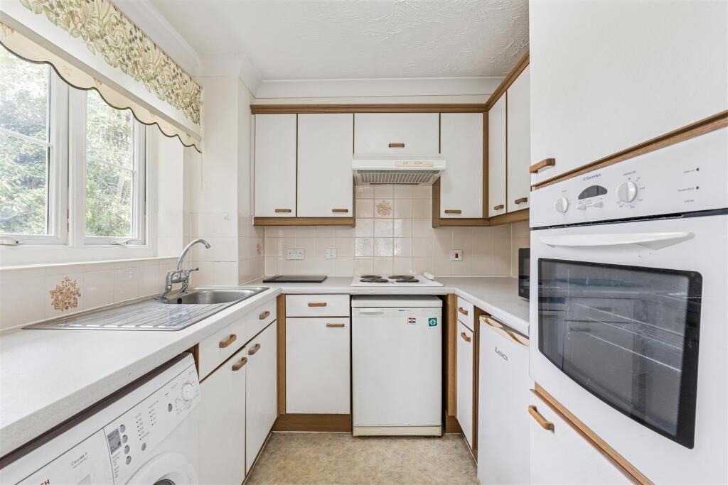 Apartment in Stevenage - View 4