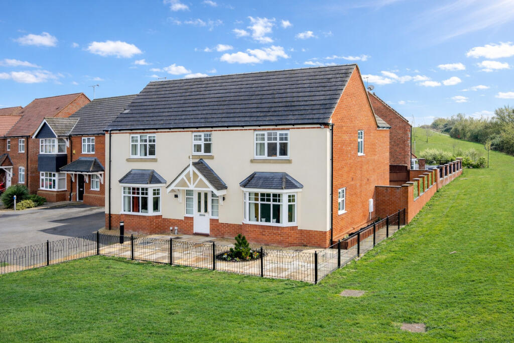 Main image of property: Harris Close Newton Leys, Milton Keynes, MK3