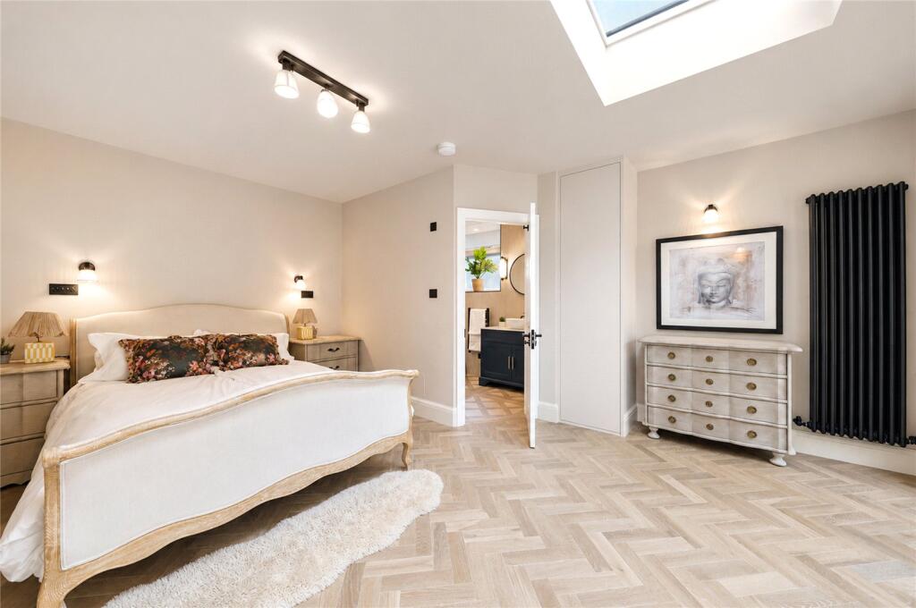 Apartment in London - View 4