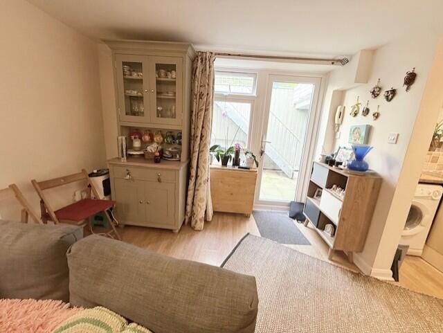 40 Grove Road, Eastbourne, BN21 photo 4