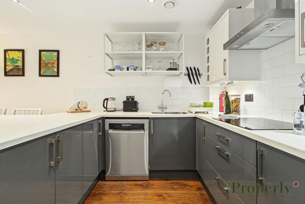 Apartment in London - View 3