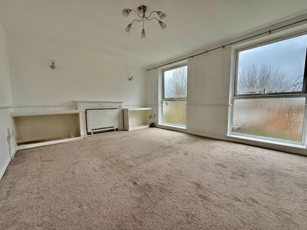 Main image of property: Avington Grove, London, SE20
