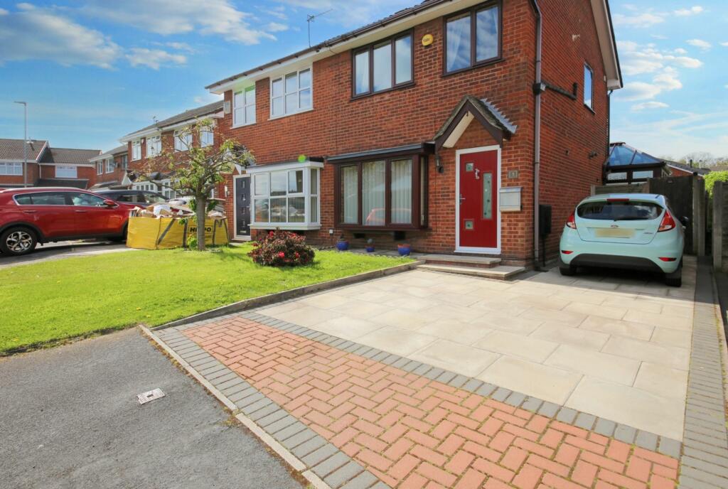 3-bed semi-detached on Woodhead Grove, Wigan, WN3, £190,000
