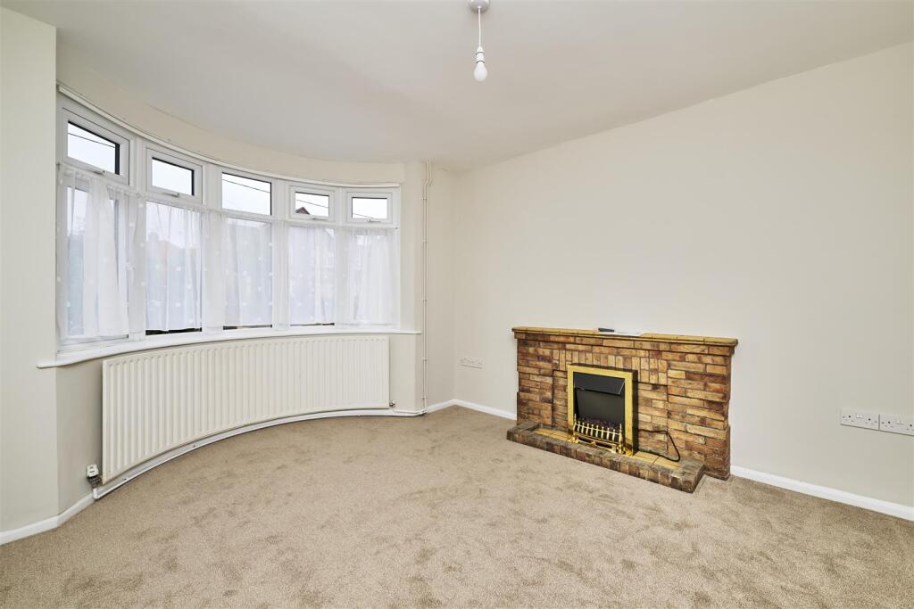 House in Higham Ferrers, North Northamptonshire - View 3