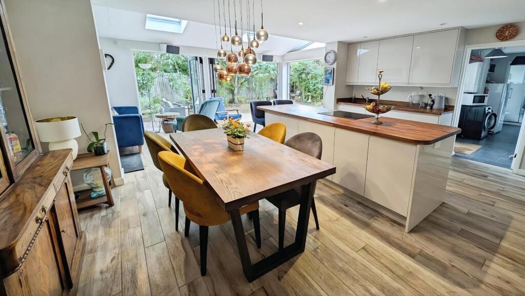 House in Bristol - More