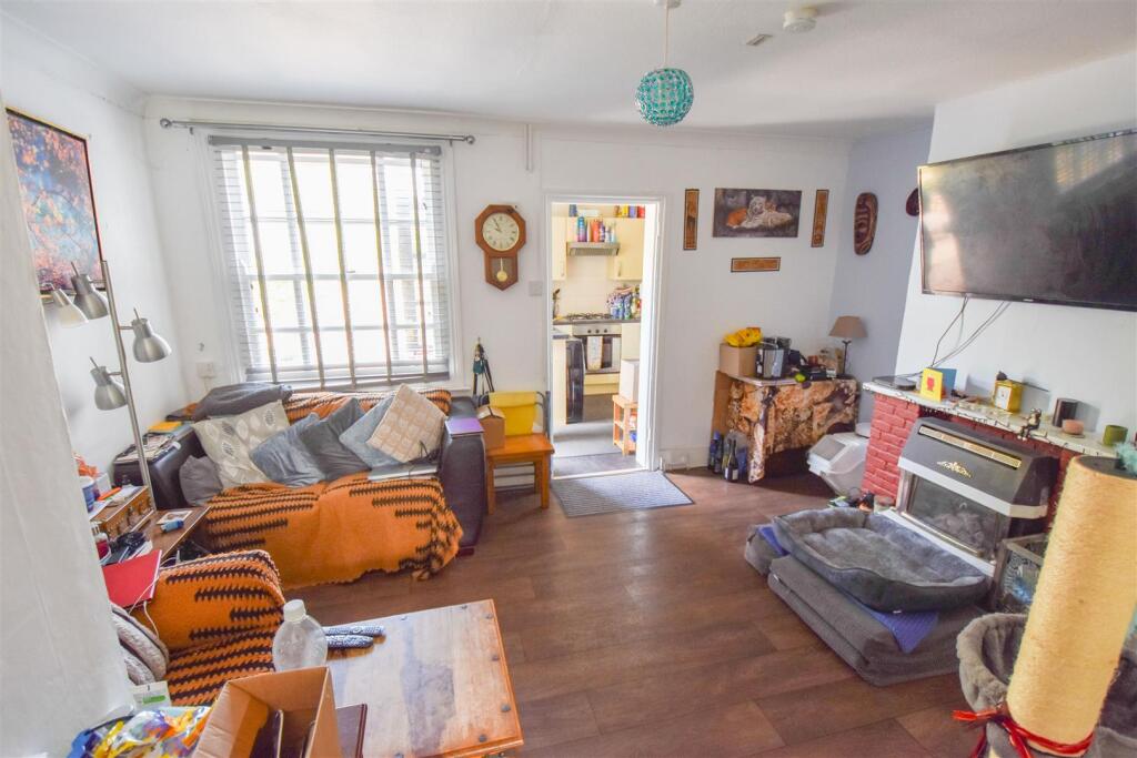 House in Brentwood, Doddinghurst - View 5