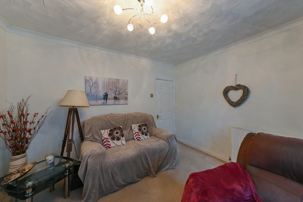 House in Southampton - More