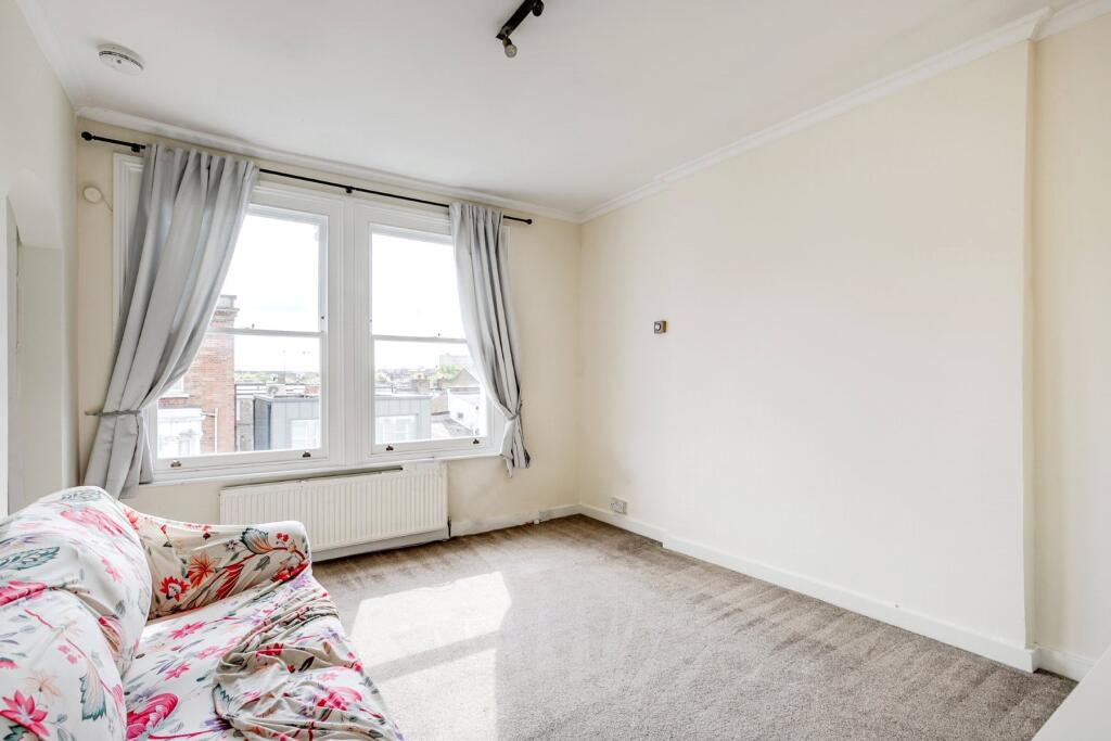 1-bed flat on Messina Avenue, West Hampstead, NW6, £400,000