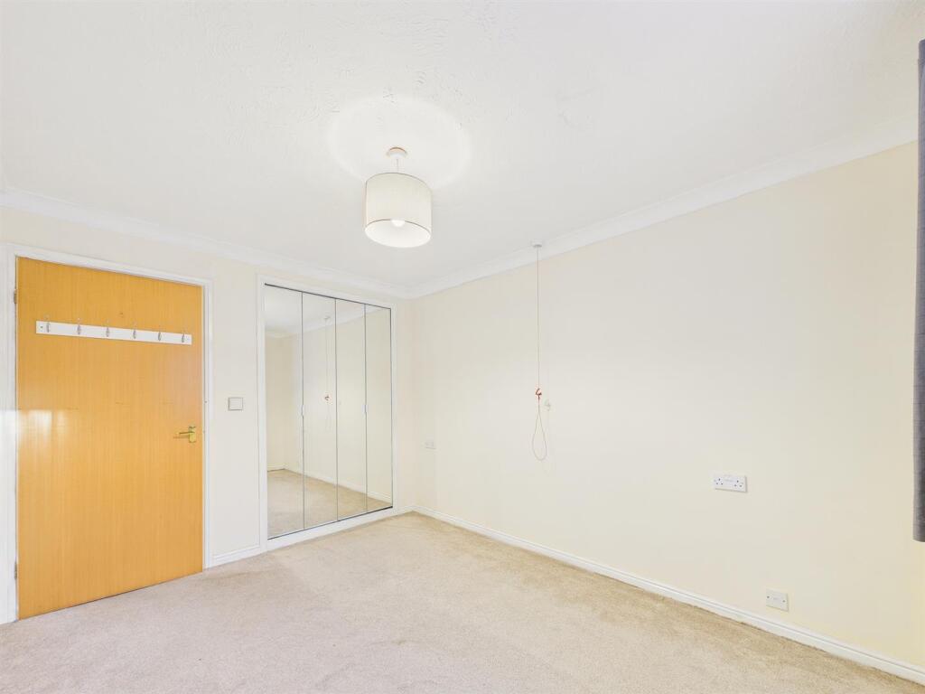 Apartment in Gateshead, Deckham - View 5