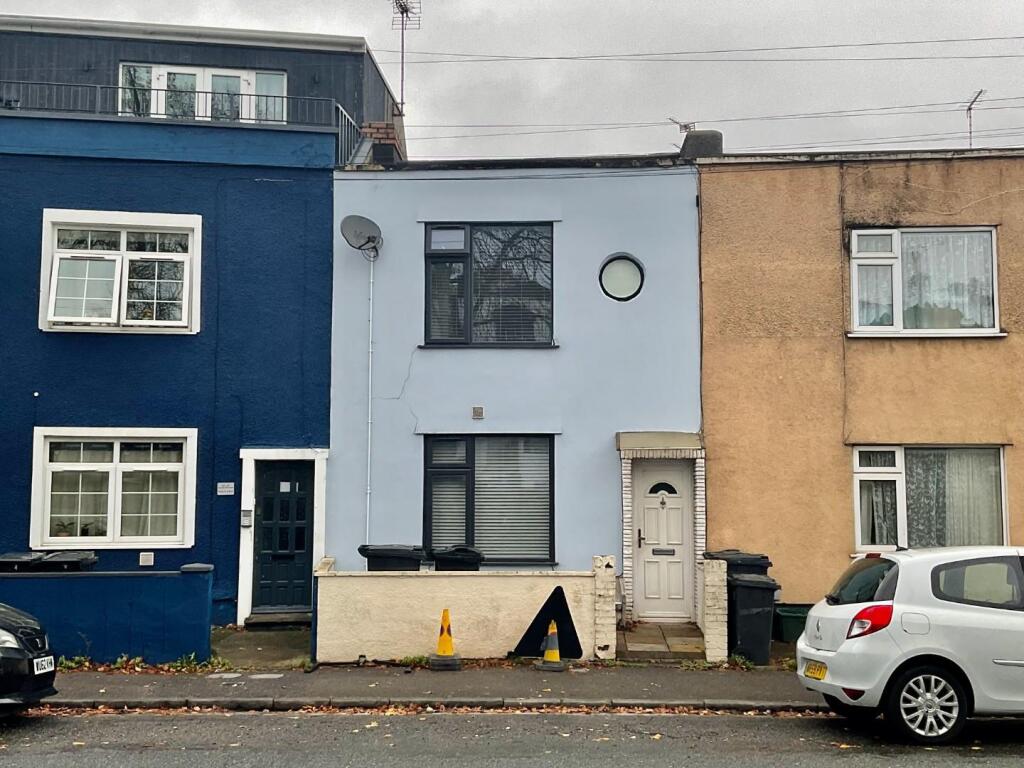 Main image of property: Room 1, 129 Clouds Hill Road, St George, Bristol