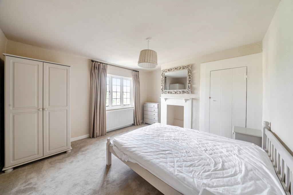 House in Stevenage - View 2