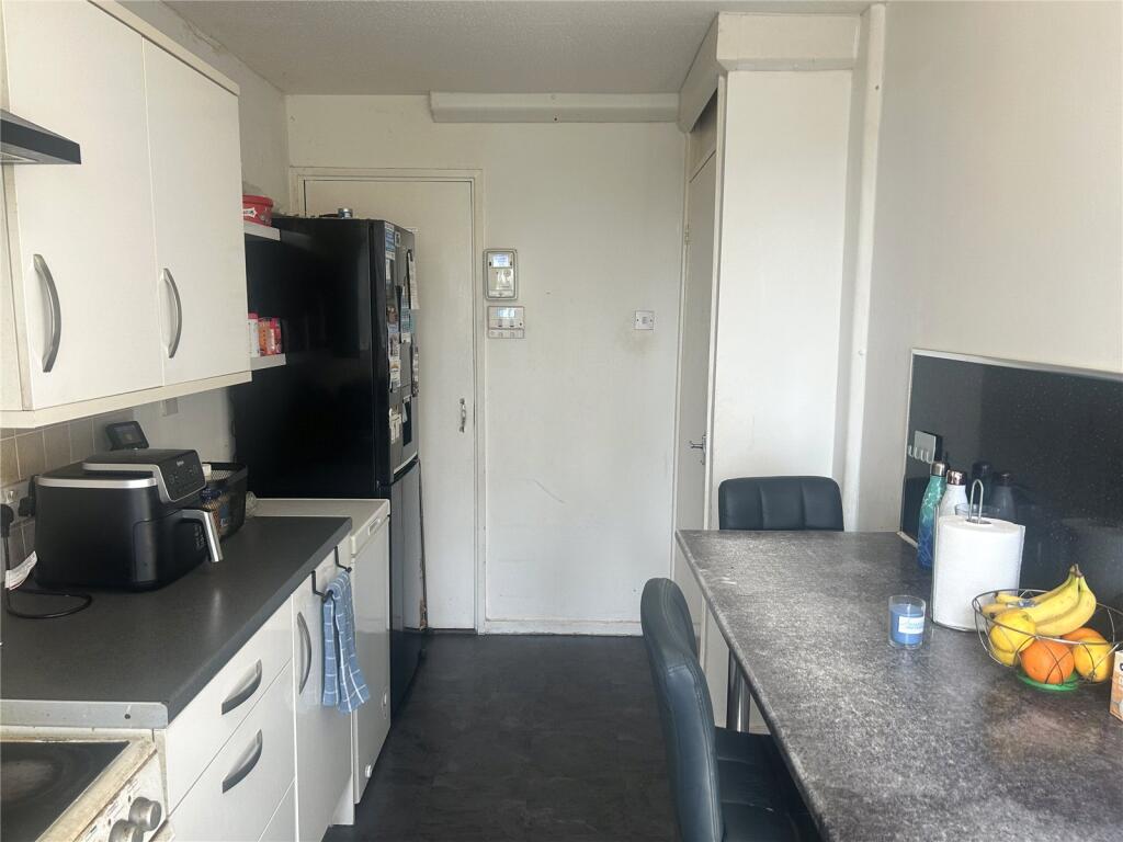 Apartment in Oldham, Oldham Edge, Coldhurst - More