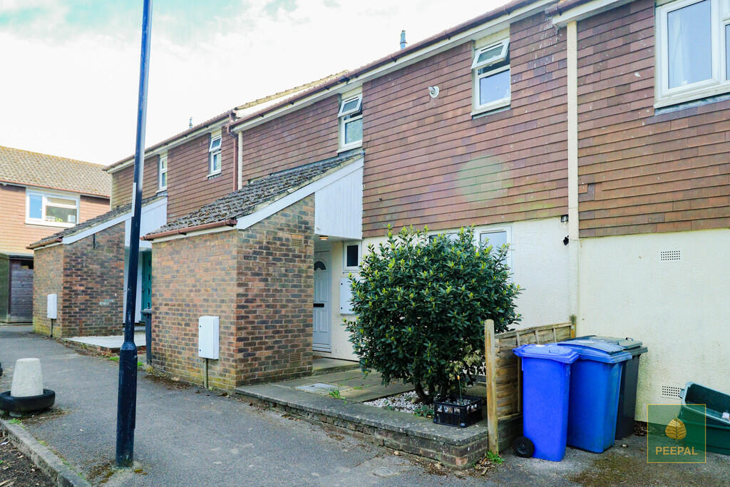 Main image of property: Quetta Park, Church Crookham, Fleet, GU52