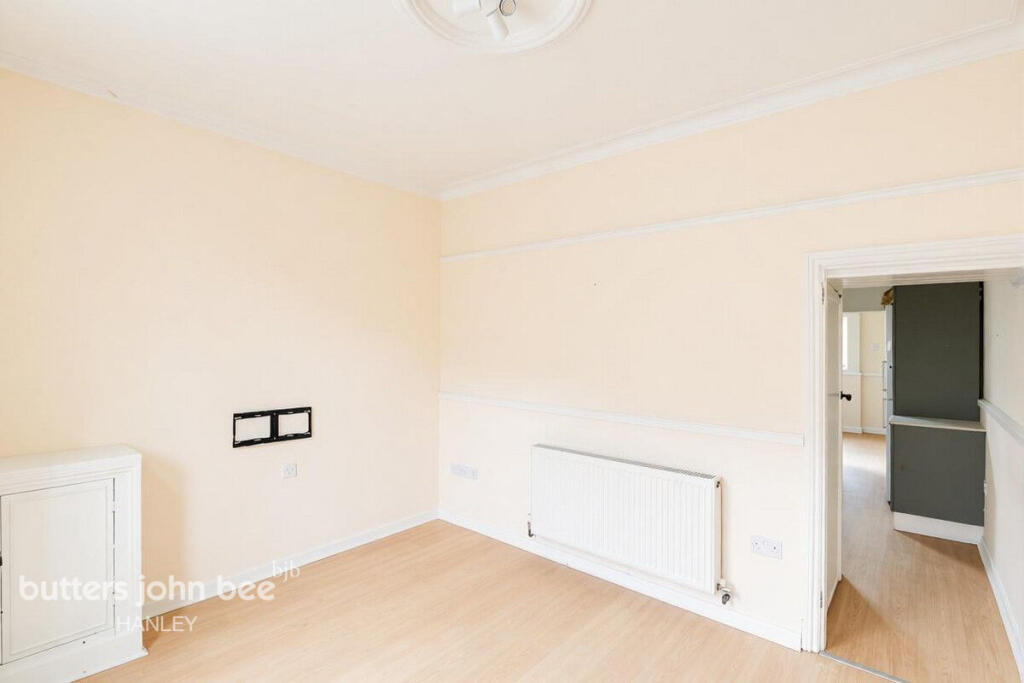 House in Stoke-on-Trent, Sneyd Green - View 5