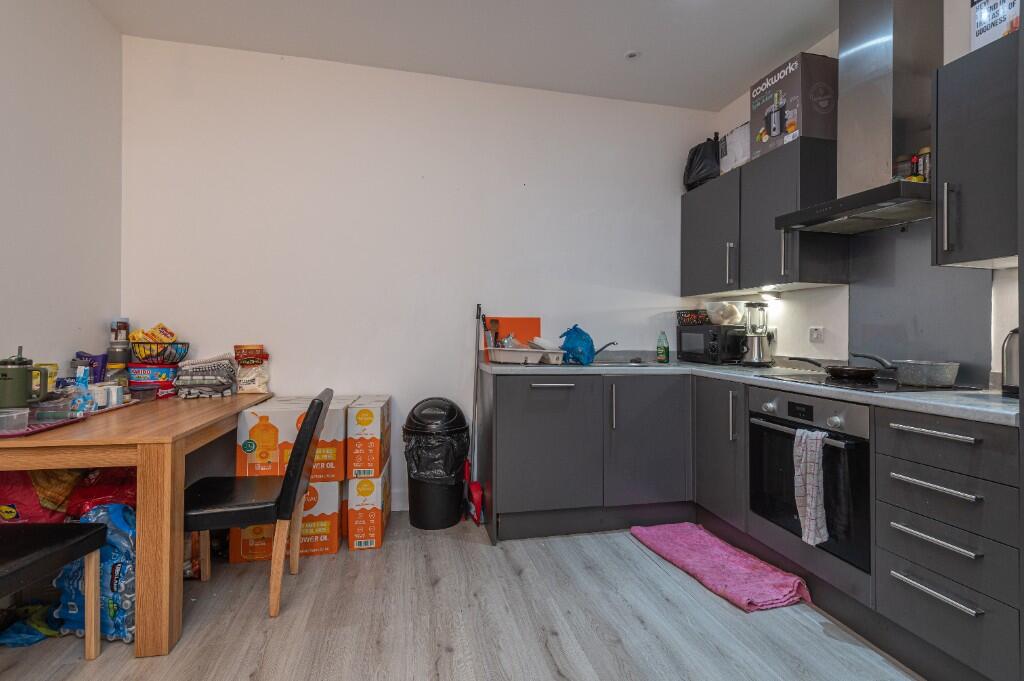 Apartment in Leeds, West Yorkshire - More