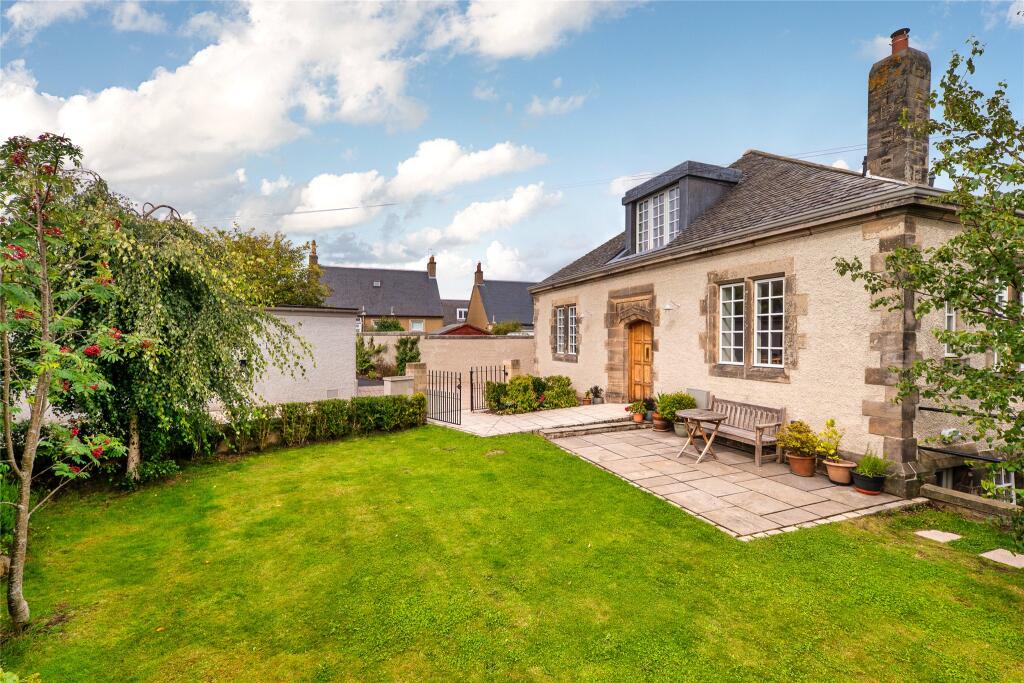 Park Crescent, Liberton, Edinburgh photo 3